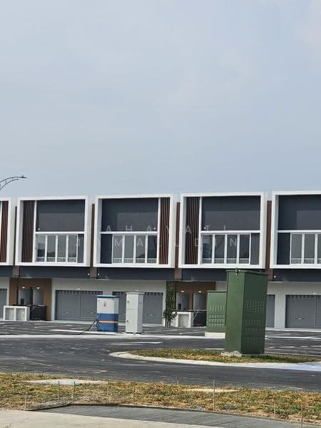 Shop / Office for Rent in Dengkil (Selangor) - Zahayati Jamaludin - Exterior - PropertyGuru.com.my