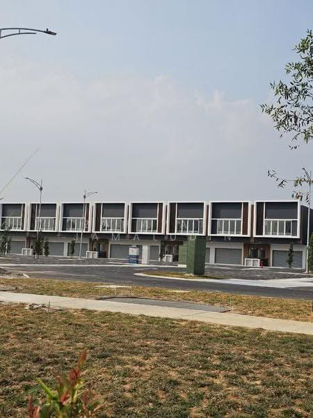 Shop / Office for Rent in Dengkil (Selangor) - Zahayati Jamaludin - Exterior - PropertyGuru.com.my