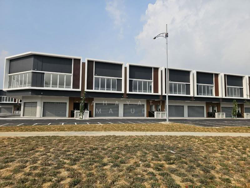 Shop / Office for Rent in Dengkil (Selangor) - Zahayati Jamaludin - Exterior - PropertyGuru.com.my