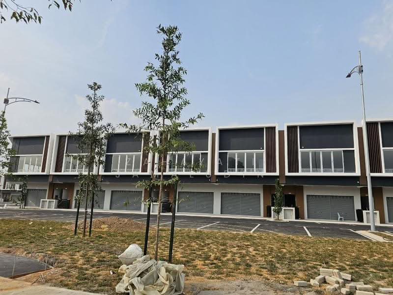 Shop / Office for Rent in Dengkil (Selangor) - Zahayati Jamaludin - Exterior - PropertyGuru.com.my