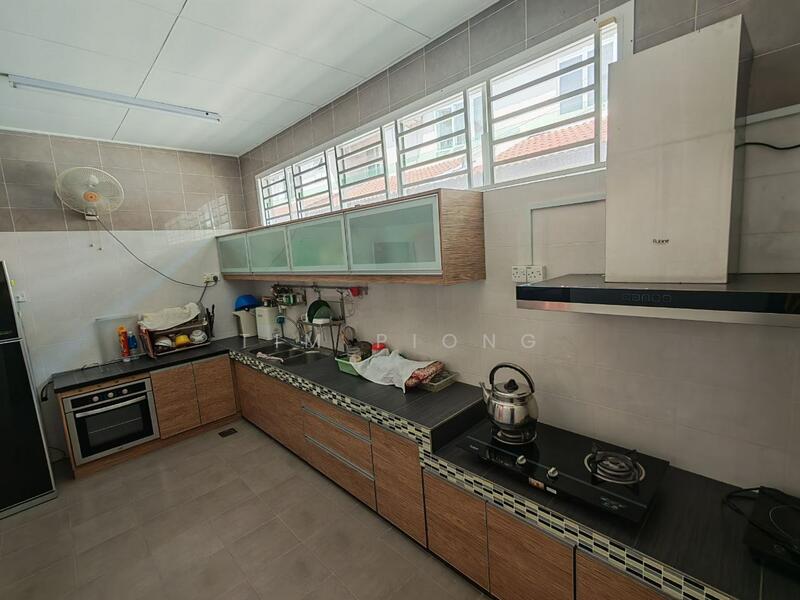 2-storey Terraced House for Sale in Sungai Udang (Melaka) - Tim Piong - Kitchen - PropertyGuru.com.my