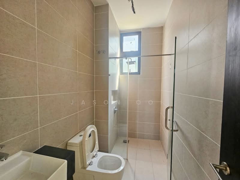 Semi-Detached House for Sale in Putra Heights (Subang Jaya) - Jason Ooi - Bathroom - PropertyGuru.com.my