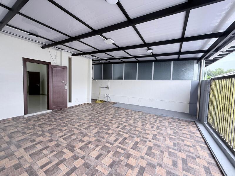 2-storey Terraced House for Sale in Bandar Sri Sendayan (Negeri Sembilan) - Abby Tan - Exterior - PropertyGuru.com.my