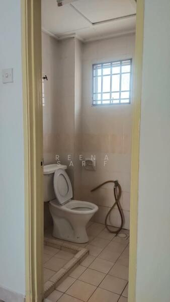 Rumah Teres 2 Tingkat untuk Dijual di Petaling Jaya (Selangor) - Reena Sarif - Bathroom - PropertyGuru.com.my