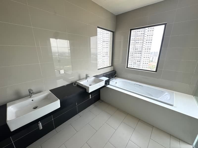 Service Residence for Sale at Pandora @ Tropicana Metropark - Joe Liew - Bathroom - PropertyGuru.com.my
