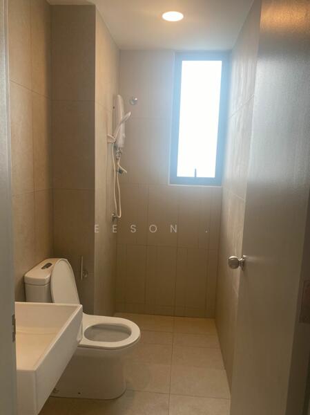 Service Residence for Rent at Kenwingston Platz - Eeson . - Bathroom - PropertyGuru.com.my