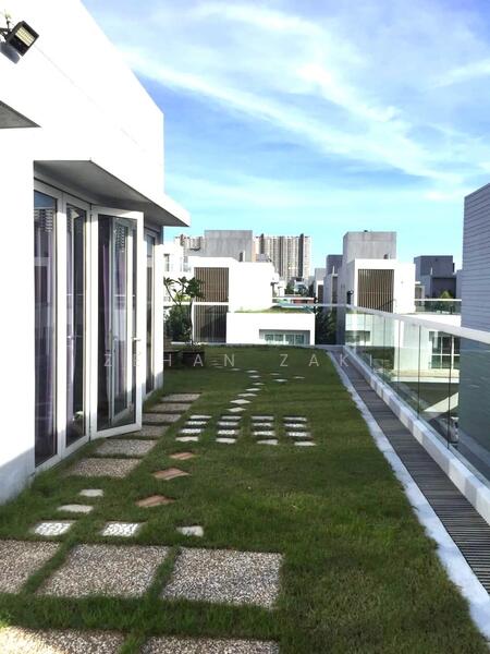 Zero-Lot Bungalow for Rent in Lakefront Villa (Cyberjaya) - Zehan Zaki - Exterior - PropertyGuru.com.my