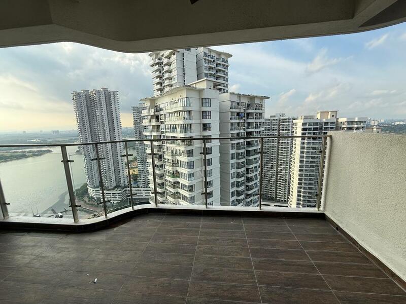 Condominium for Rent at Bay Laurel @ Country Garden Danga Bay - Karen Lee - Balcony - PropertyGuru.com.my