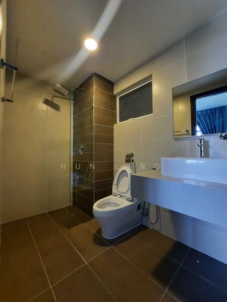 Paraiso Residence @ The Earth untuk Untuk Disewa - RM 2,700 /bulan, Feb 2026 - Bathroom - PropertyGuru.com.my