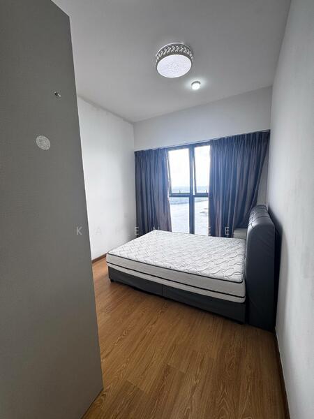 Condominium for Rent at Kings Bay @ Country Garden Danga Bay - Karen Lee - Bedroom - PropertyGuru.com.my