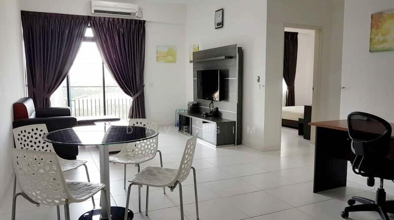 Service Residence for Rent at Sky Oasis Residence (Pangsapuri Oasis 1) - Dave Sim - Living Room - PropertyGuru.com.my