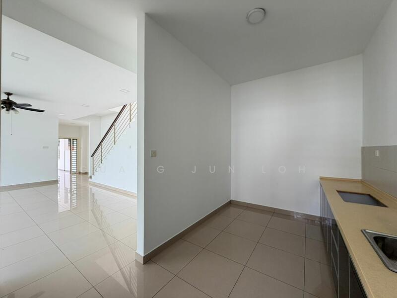 2-storey Terraced House for Sale in Taman Adda Heights (Tebrau) - Guang Jun Loh - Living Room - PropertyGuru.com.my