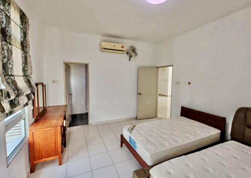 Condominium for Sale at 10 Island Resort - Sherene Chin - Bedroom - PropertyGuru.com.my
