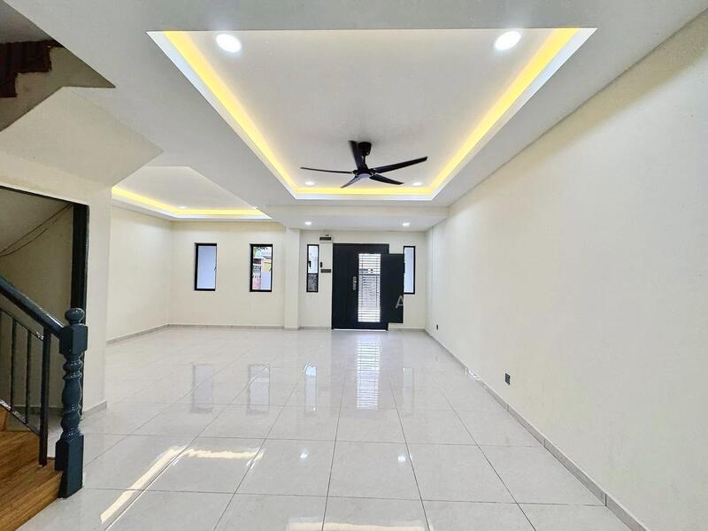 Puteri Wangsa Puteris Wangsas untuk Untuk Dijual - RM 648,000, Mac 2026 - Living Room - PropertyGuru.com.my