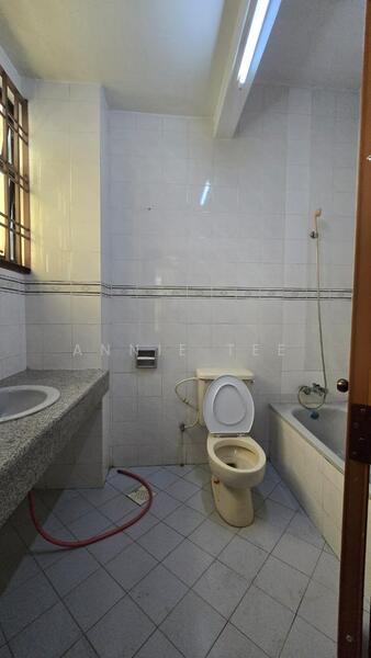 2-storey Terraced House for Sale in Taman Desa Cemerlang (Ulu Tiram) - Annie Tee - Bathroom - PropertyGuru.com.my