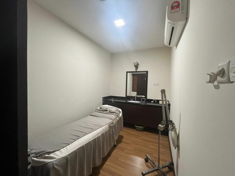 Shop for Rent in Taman Impian Emas (Skudai) - Daniel Yong - Interior - PropertyGuru.com.my