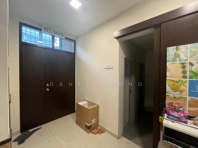 Shop for Rent in Taman Impian Emas (Skudai) - Daniel Yong - Entrance - PropertyGuru.com.my
