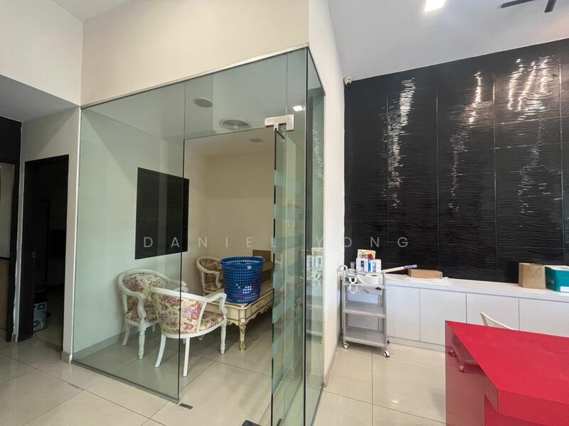 Shop for Rent in Taman Impian Emas (Skudai) - Daniel Yong - Interior - PropertyGuru.com.my