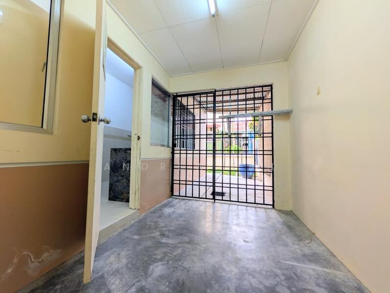 Semi-Detached House for Sale in Setia Alam (Selangor) - Andrew Tan - Entrance - PropertyGuru.com.my