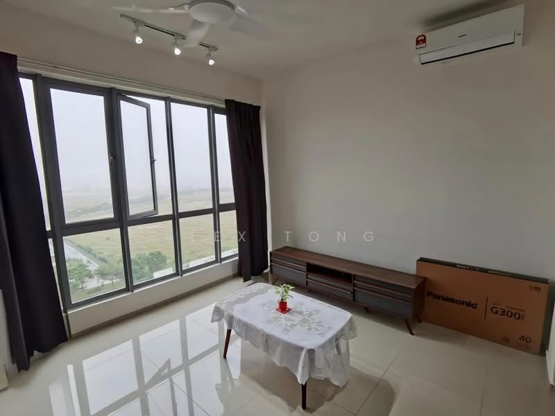 Servis Apartment untuk Disewa di Gravit8, Klang - Alex Tong - Living Room - PropertyGuru.com.my