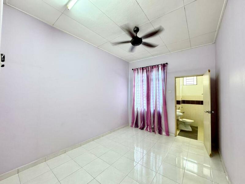 2-storey Terraced House for Sale in Taman JP Perdana (Johor Bahru) - Vincy Sia - Bathroom - PropertyGuru.com.my