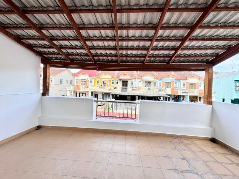 2-storey Terraced House for Sale in Taman JP Perdana (Johor Bahru) - Vincy Sia - Balcony - PropertyGuru.com.my