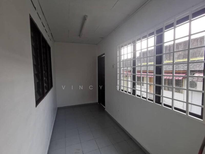 1-storey Terraced House for Sale in Taman Ungku Tun Aminah (Skudai) - Vincy Sia - Interior - PropertyGuru.com.my