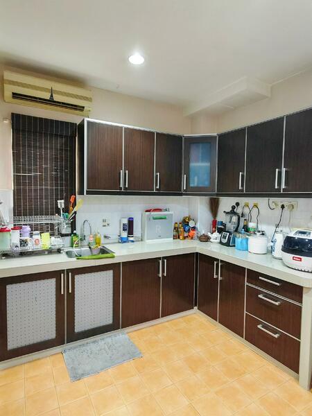 2-storey Terraced House for Sale in Klang (Selangor) - Bee Har Chew - Kitchen - PropertyGuru.com.my