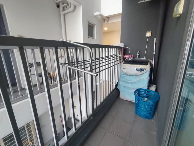 The Edge Residence untuk Untuk Disewa - RM 1,750 /bulan, Feb 2026 - Balcony - PropertyGuru.com.my