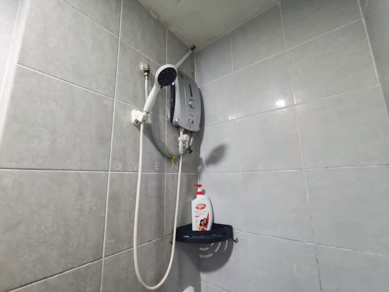 The Edge Residence untuk Untuk Disewa - RM 1,750 /bulan, Feb 2026 - Bathroom - PropertyGuru.com.my