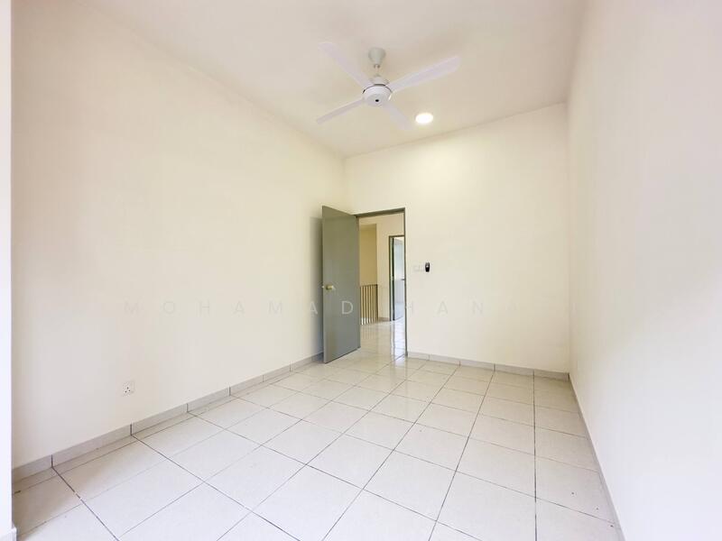 For Sale - Bandar Baru Salak Tinggi