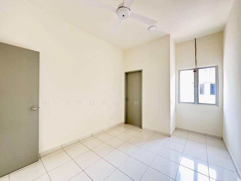 For Sale - Bandar Baru Salak Tinggi