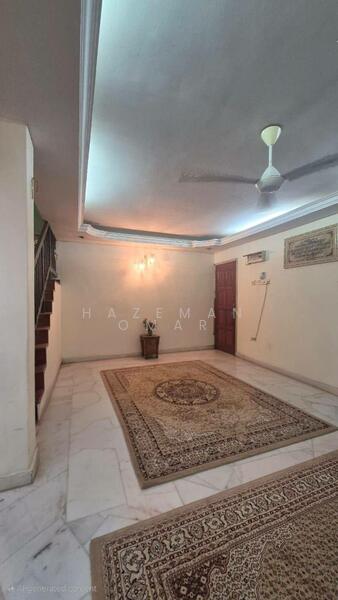 2-storey Terraced House for Sale in Ampang (Selangor) - Hazeman Omar - Living Room - PropertyGuru.com.my