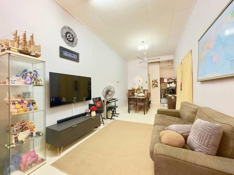 [20x70 -Non Bumi Lot] 1-Storey Acadia Bandar Putera 2 Klang untuk Untuk Dijual - RM 380,000, Apr 2026 - Living Room - PropertyGuru.com.my