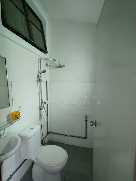 2-storey Terraced House for Sale in Taman Puncak Saujana (Kajang) - Syahirah Zainuddin - Bathroom - PropertyGuru.com.my