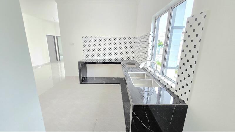 Bungalow for Sale in Mahkota Hills (Lenggeng) - Akmal Zakaria - PropertyGuru.com.my