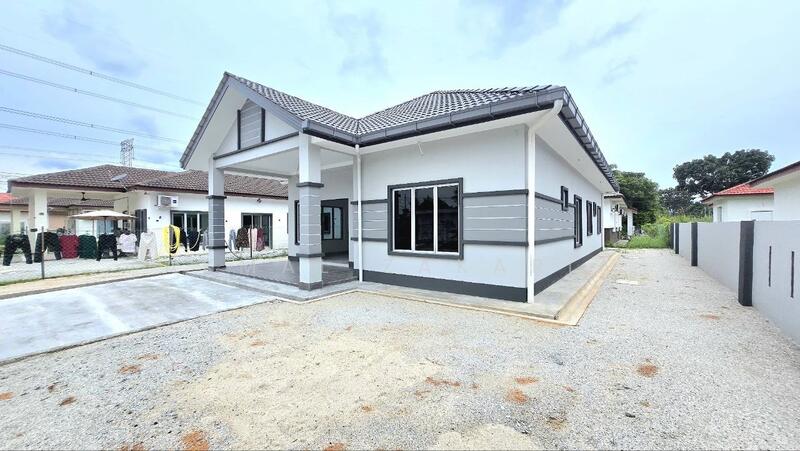 Bungalow for Sale in Mahkota Hills (Lenggeng) - Akmal Zakaria - PropertyGuru.com.my