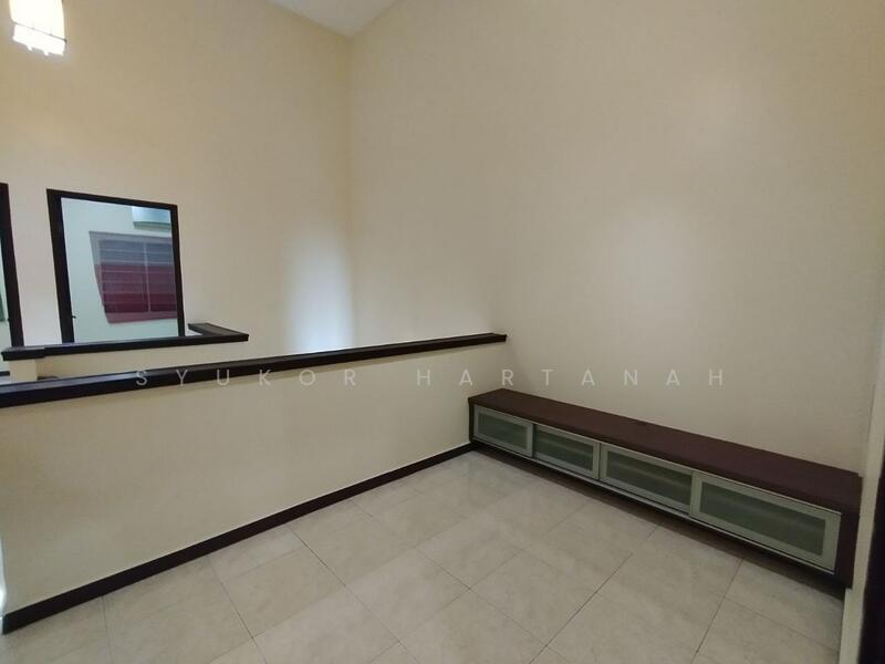 Bandar Nusa Rhu Seksyen U10 Shah Alam untuk Untuk Dijual - RM 590,000, Feb 2026 - Interior - PropertyGuru.com.my