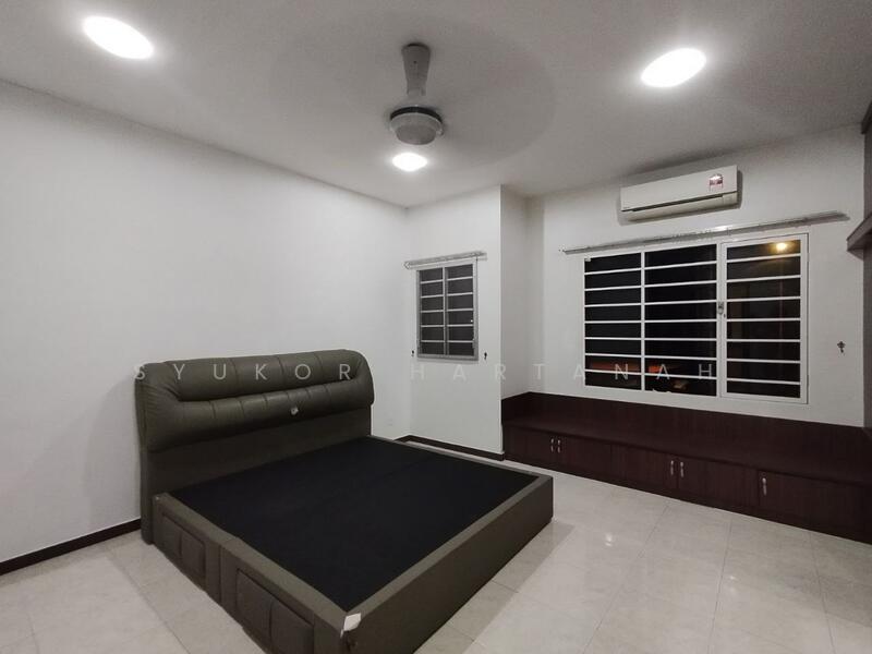 Bandar Nusa Rhu Seksyen U10 Shah Alam untuk Untuk Dijual - RM 590,000, Feb 2026 - Bedroom - PropertyGuru.com.my
