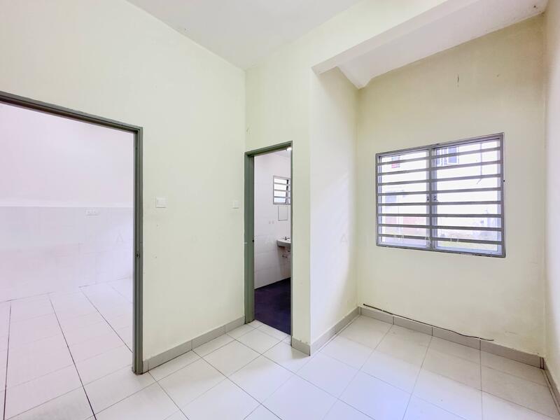 Terraced House for Sale in Shah Alam (Selangor) - Wan Azlan Ahmad - PropertyGuru.com.my