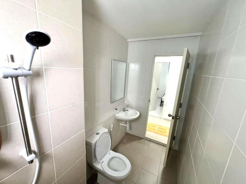 Havana Beach Residences untuk Untuk Disewa - RM 1,600 /bulan, Feb 2026 - Bathroom - PropertyGuru.com.my