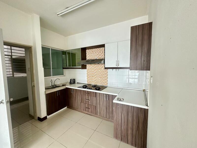 Condominium for Sale at Panorama Residences @ Batu Caves - Faisal Abu Omar - Kitchen - PropertyGuru.com.my