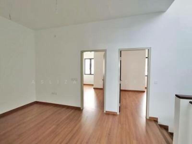 2-storey Terraced House for Sale in Denai Alam (Shah Alam) - Asliza Md Asrar - Family Area - PropertyGuru.com.my