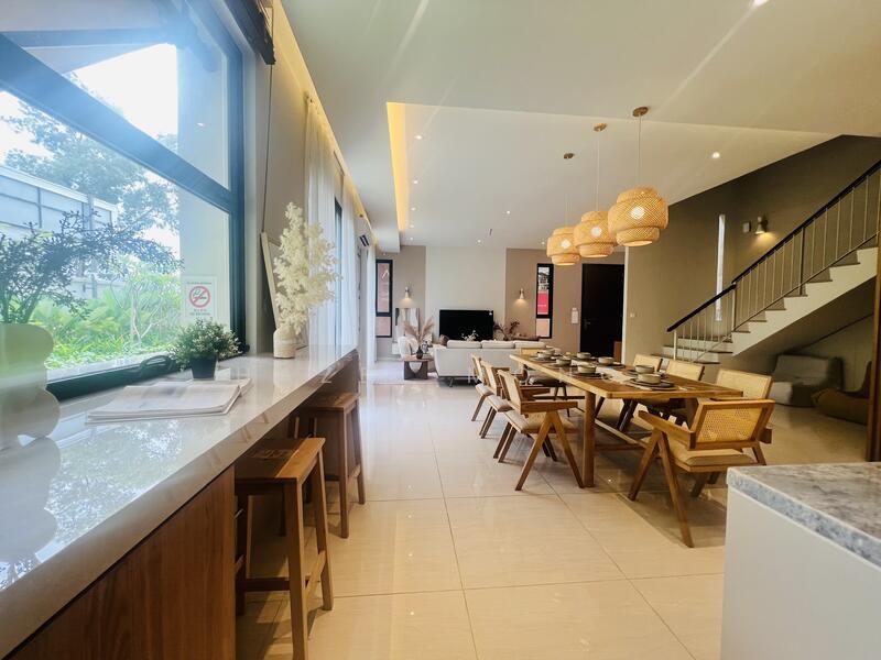 Semi-Detached House for Sale in Taman Bukit Serdang (Seri Kembangan) - Hazel Mong - Dining Room - PropertyGuru.com.my