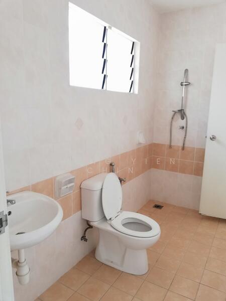 2-storey Terraced House for Sale in Shah Alam (Selangor) - Chong Yien Chin - Bathroom - PropertyGuru.com.my
