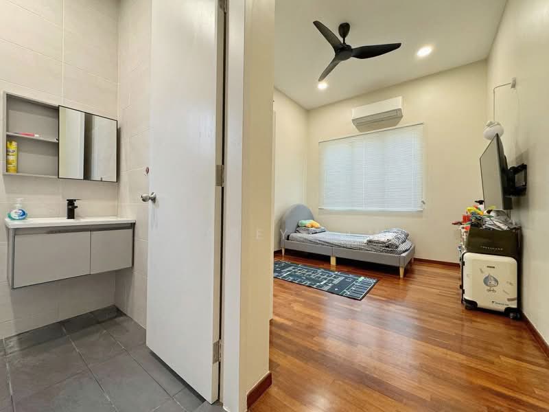 Cluster House for Sale in Setia Alam (Selangor) - Cassey Lim - Bathroom - PropertyGuru.com.my