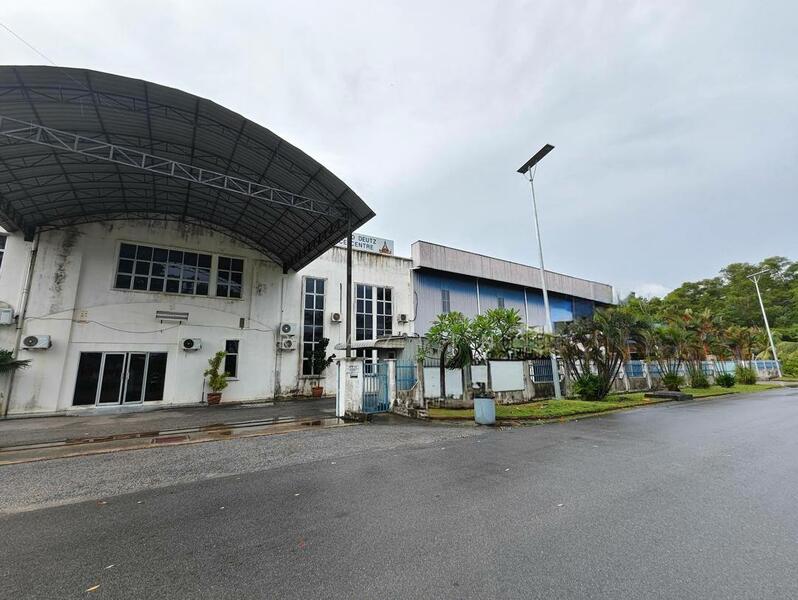 Factory for Sale in Seri Manjung (Perak) - R Azlin - Exterior - PropertyGuru.com.my