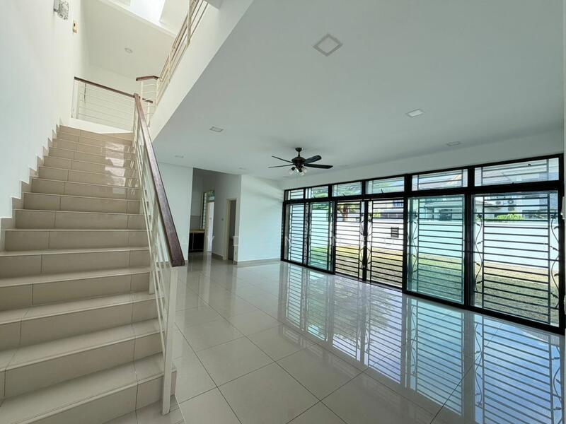 Cluster House for Sale in Taman Adda Heights (Tebrau) - Jayden Neo - Living Room - PropertyGuru.com.my