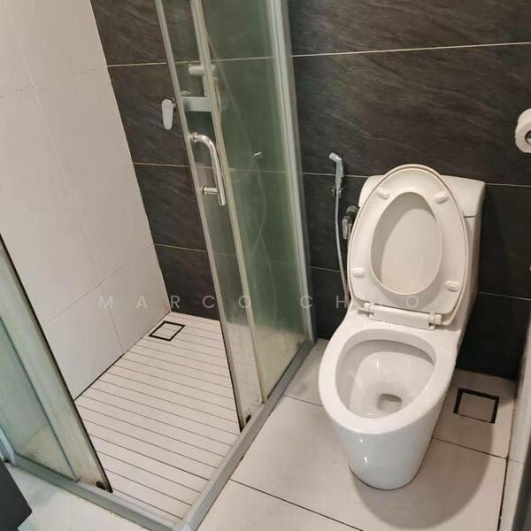 Condominium for Sale at Bay Point @ Country Garden Danga Bay - Marco Choo - Bathroom - PropertyGuru.com.my