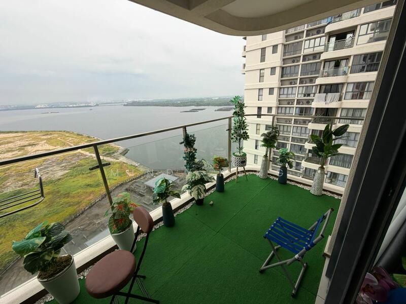 Condominium for Rent at Kings Bay @ Country Garden Danga Bay - Mindy Heng - Balcony - PropertyGuru.com.my